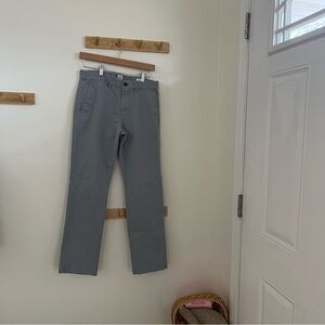 GAP Gray vintage essential straight Chinos for Men 29 x 30 no flaws